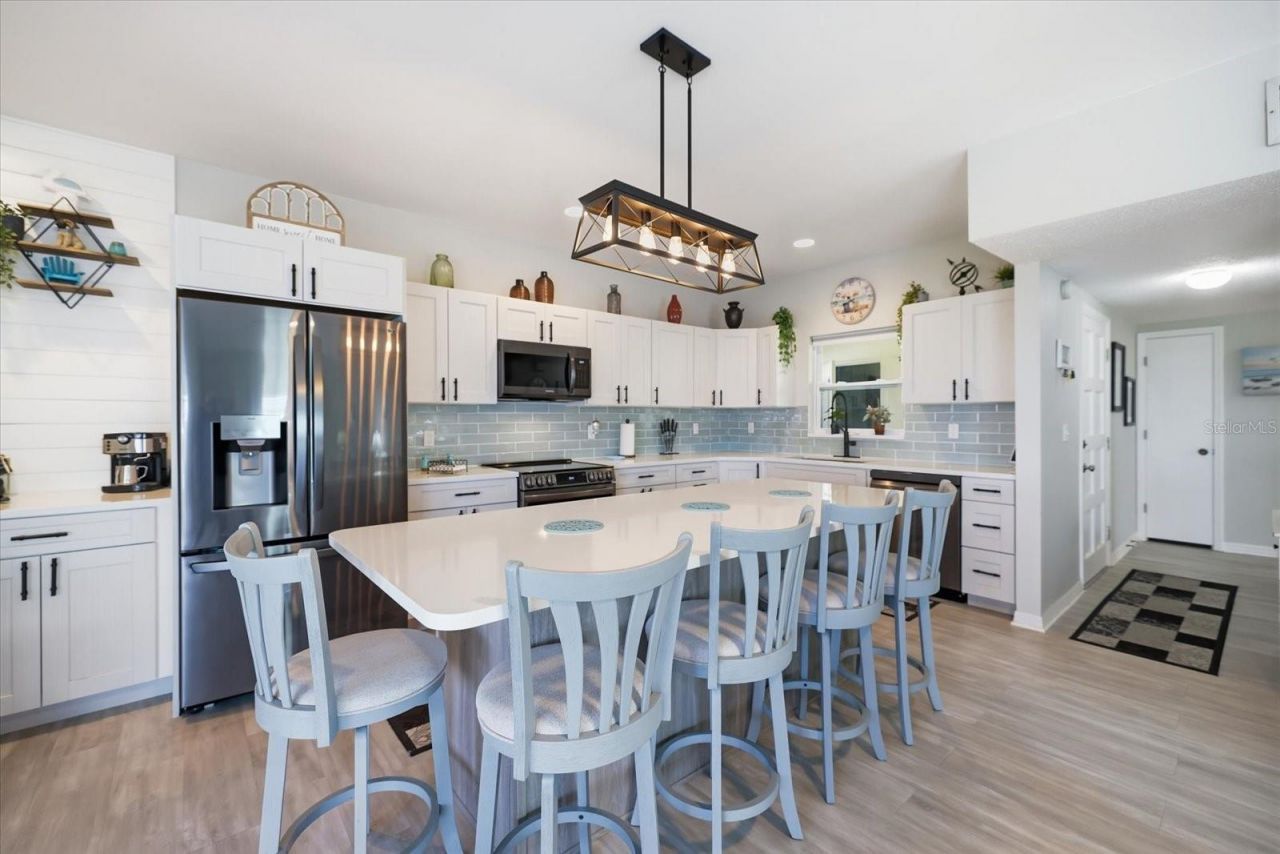 5826 Driftwood Place, Sarasota, FL 34231 Photo