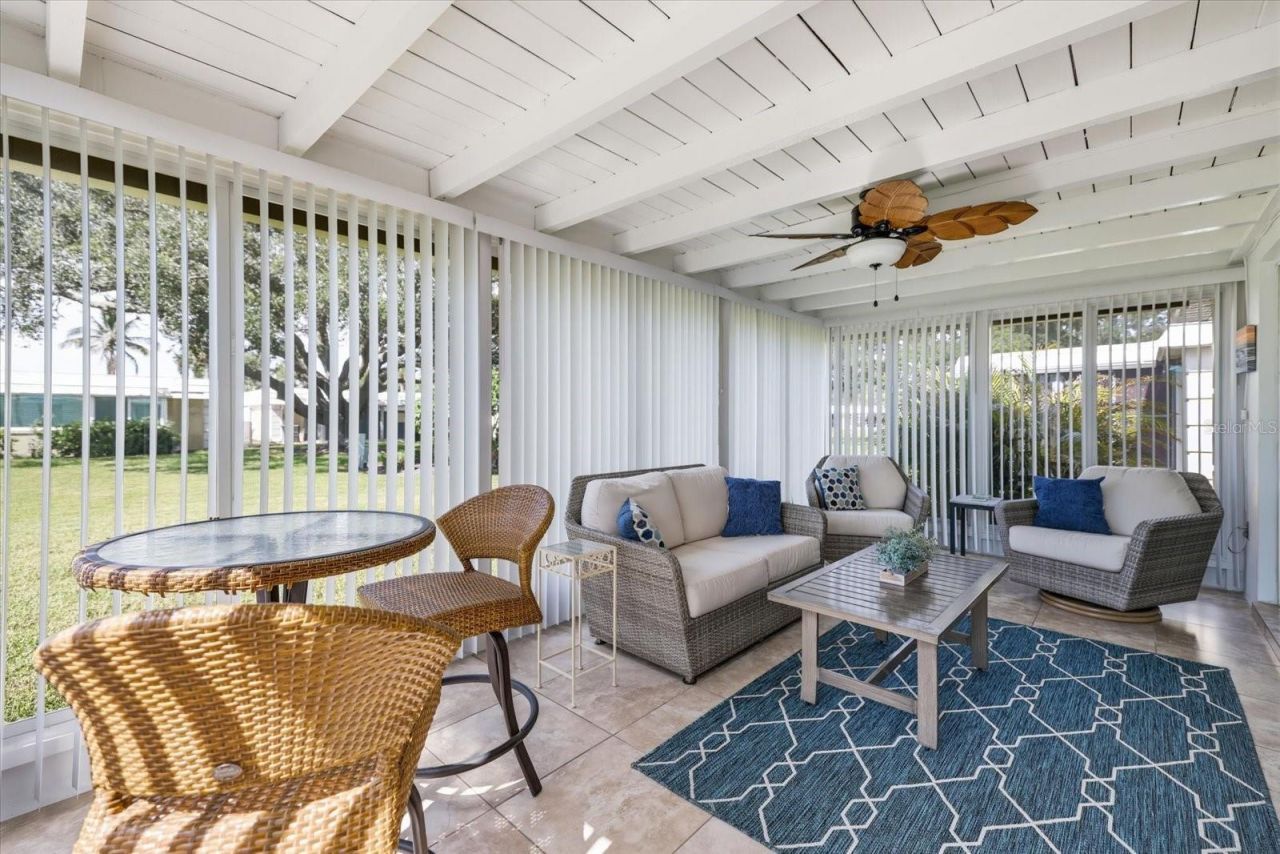 5826 Driftwood Place, Sarasota, FL 34231 Photo