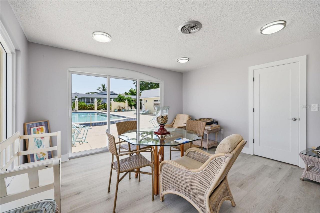 5826 Driftwood Place, Sarasota, FL 34231 Photo