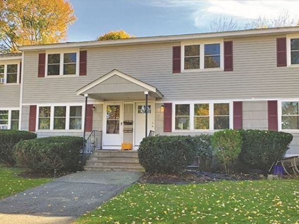 1 Elm Ct, Unit 3, North Andover, MA 01845