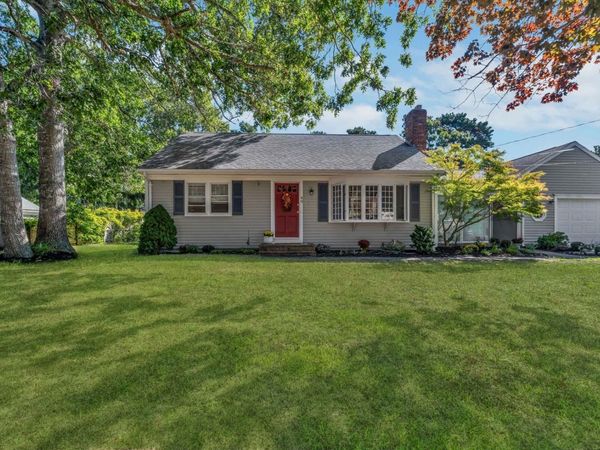 40 Captain Stanley Rd, Yarmouth, MA 02601