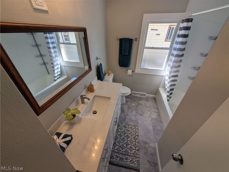 2935 Caroline Avenue, Lorain, OH 44055 Photo 9
