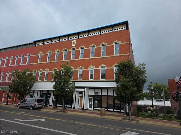 17 West Street , Geneva, OH 44041