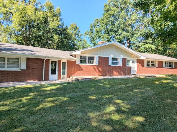 2030 Crestwood Lane , Palatine, IL 60067