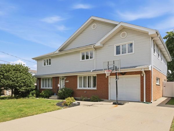 7211 Stickney Avenue , Bridgeview, IL 60455