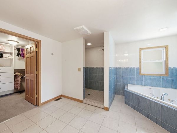 7211 Stickney Avenue , Bridgeview, IL 60455