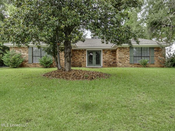 9 Treeway Drive, Brandon, MS 39042