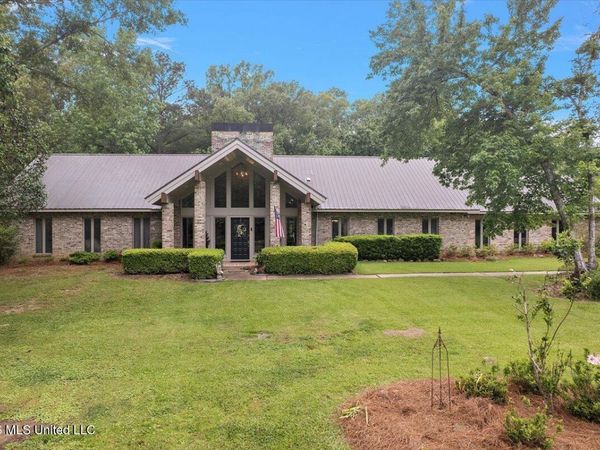 33169 Attala Highway 19, West, MS 39192