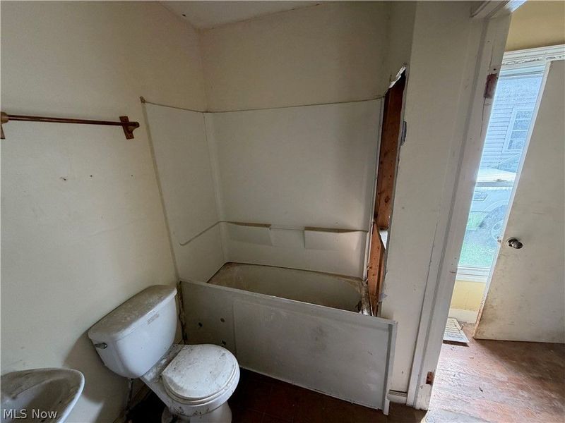 314 E 26th Street, Lorain, OH 44055 Photo 8