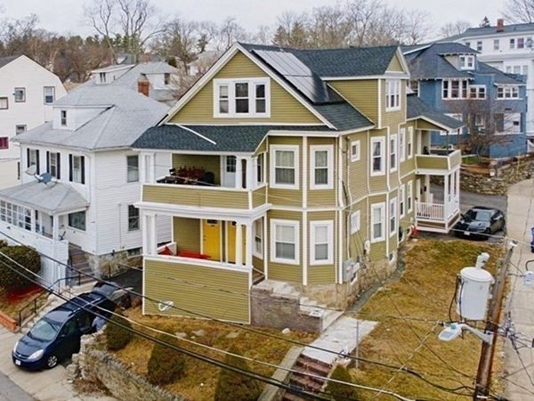 203-205 Saratoga St, Lawrence, MA 01841