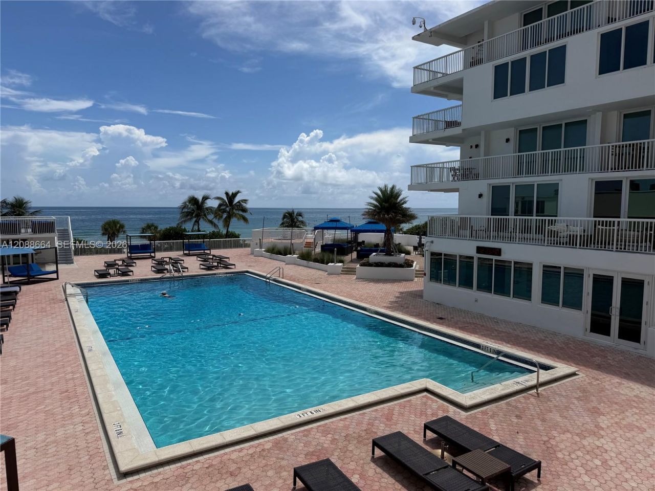 5401 Collins Ave, Unit 826, Miami Beach, FL 33140 Photo