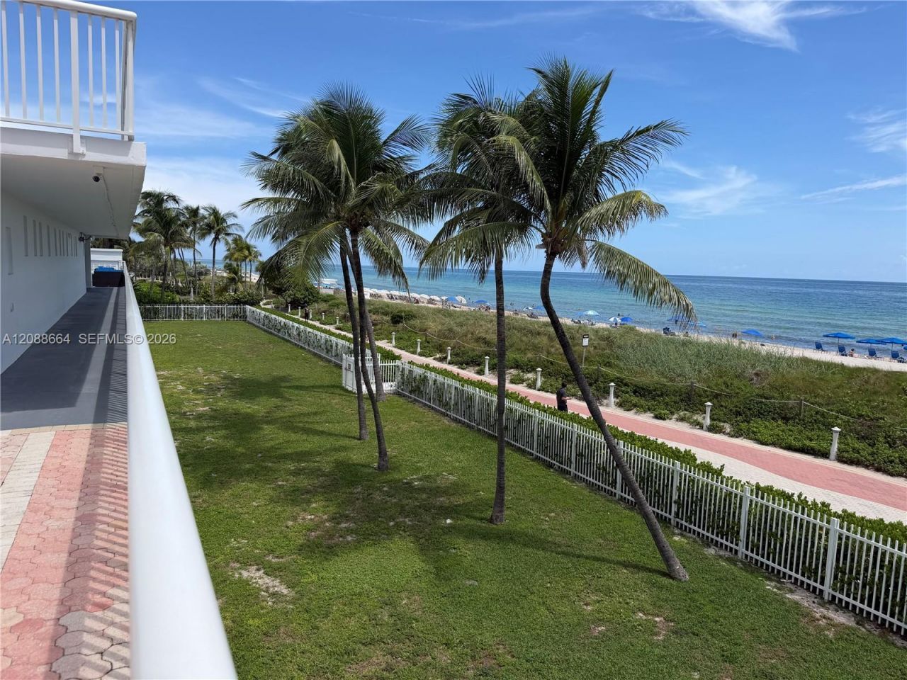 5401 Collins Ave, Unit 826, Miami Beach, FL 33140 Photo