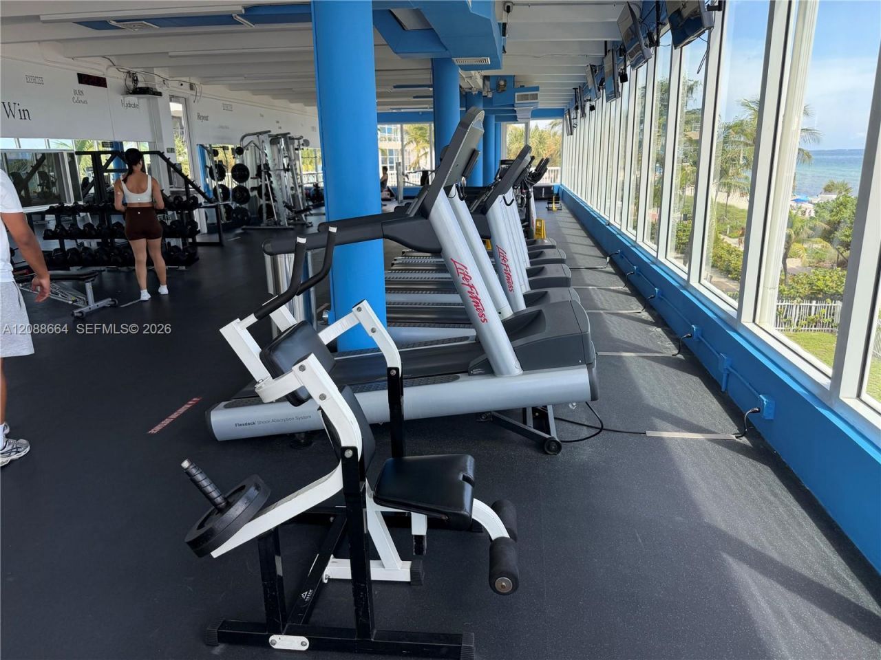 5401 Collins Ave, Unit 826, Miami Beach, FL 33140 Photo
