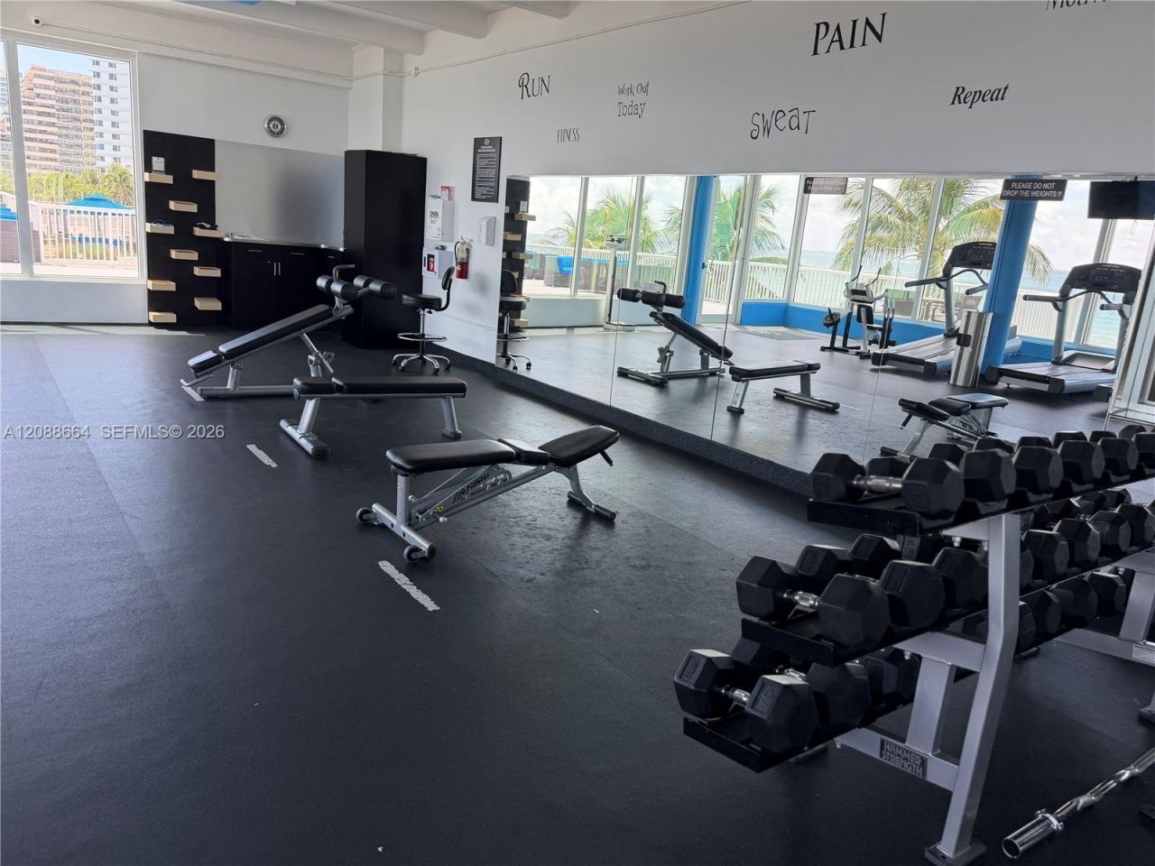 5401 Collins Ave, Unit 826, Miami Beach, FL 33140 Photo