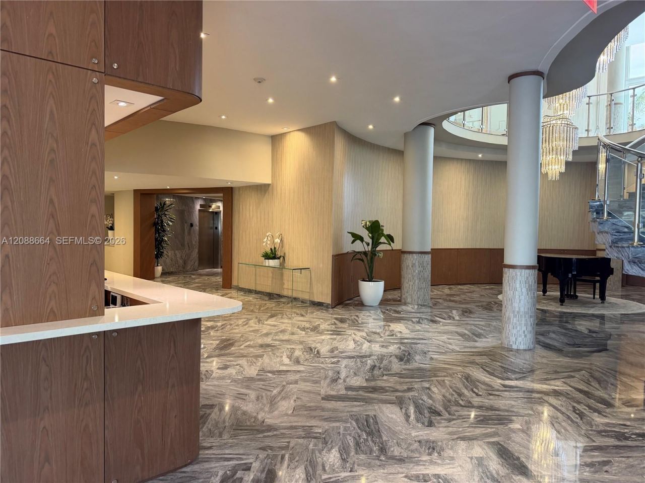 5401 Collins Ave, Unit 826, Miami Beach, FL 33140 Photo