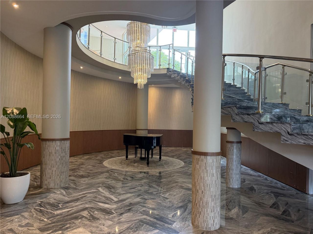 5401 Collins Ave, Unit 826, Miami Beach, FL 33140 Photo