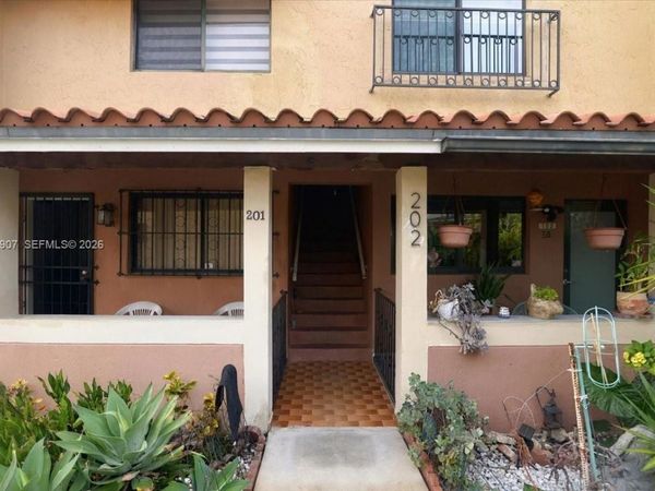 2745 W 62, Unit 202, Hialeah, FL 33016