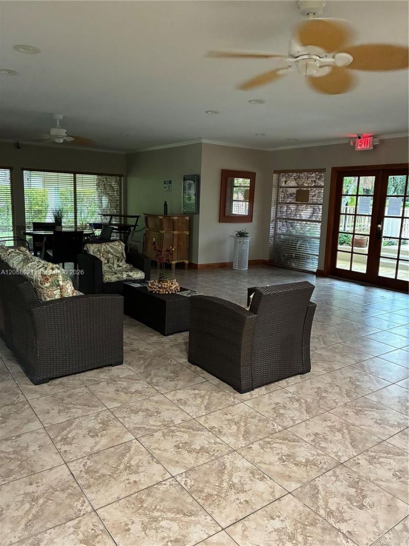 8325 SW 72nd Ave, Unit 305C, Miami, FL 33143 Photo