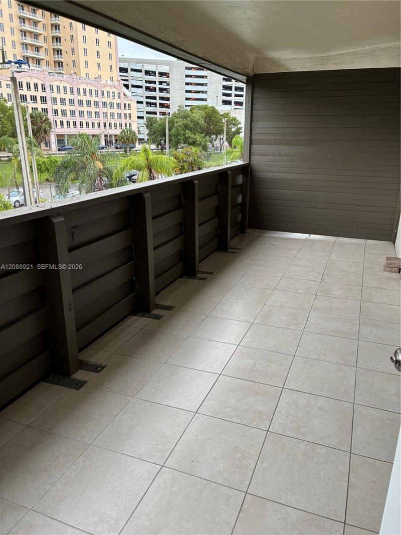 8325 SW 72nd Ave, Unit 305C, Miami, FL 33143 Photo