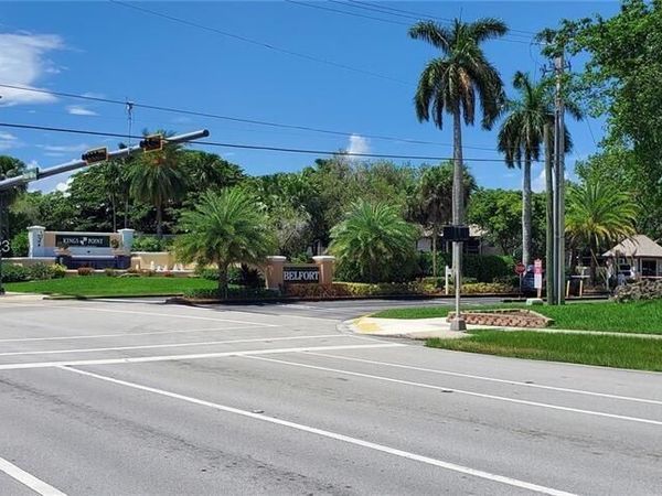 9706 S BELFORT Circle, Unit 111, Tamarac, FL 33321