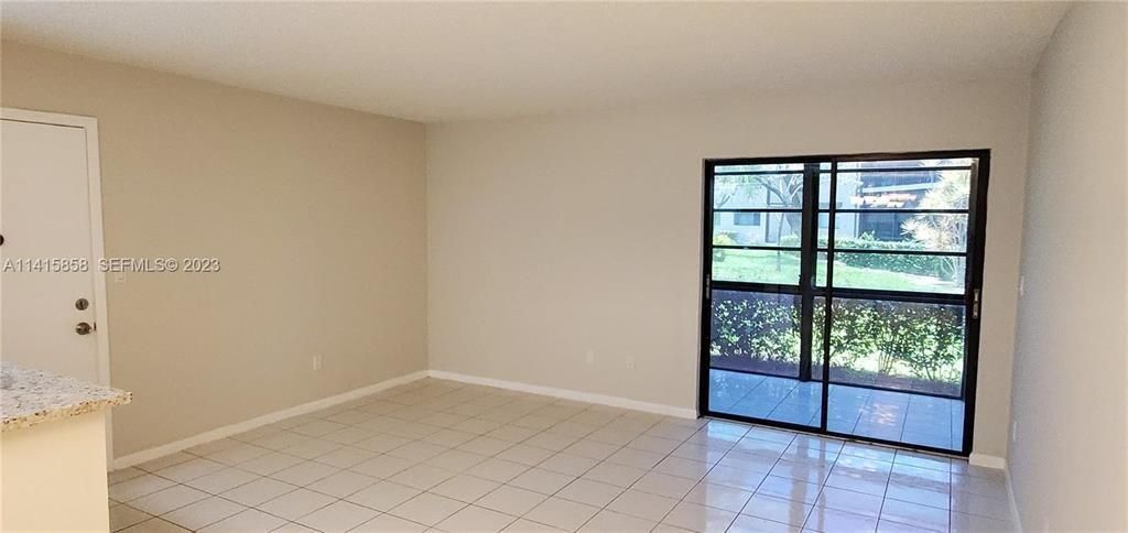 9706 S Belfort Circle, Unit 111, Tamarac, FL 33321 Photo