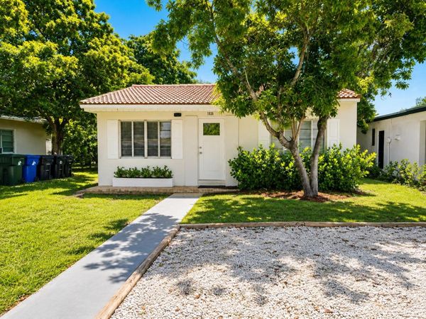 1026 NW 7TH Avenue, Fort Lauderdale, FL 33311