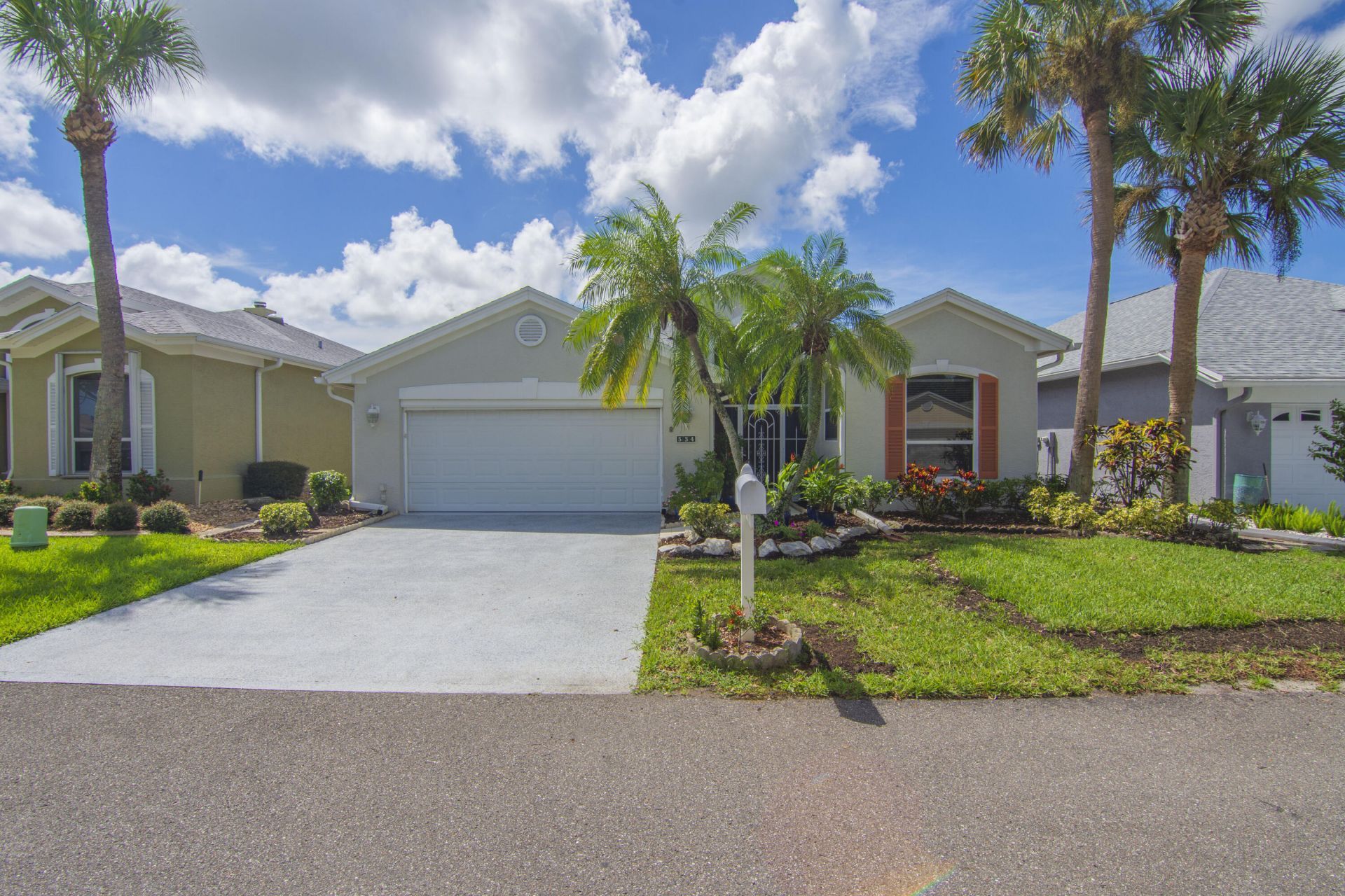 534 NW Lambrusco Drive, Port Saint Lucie, FL 34986 Photo