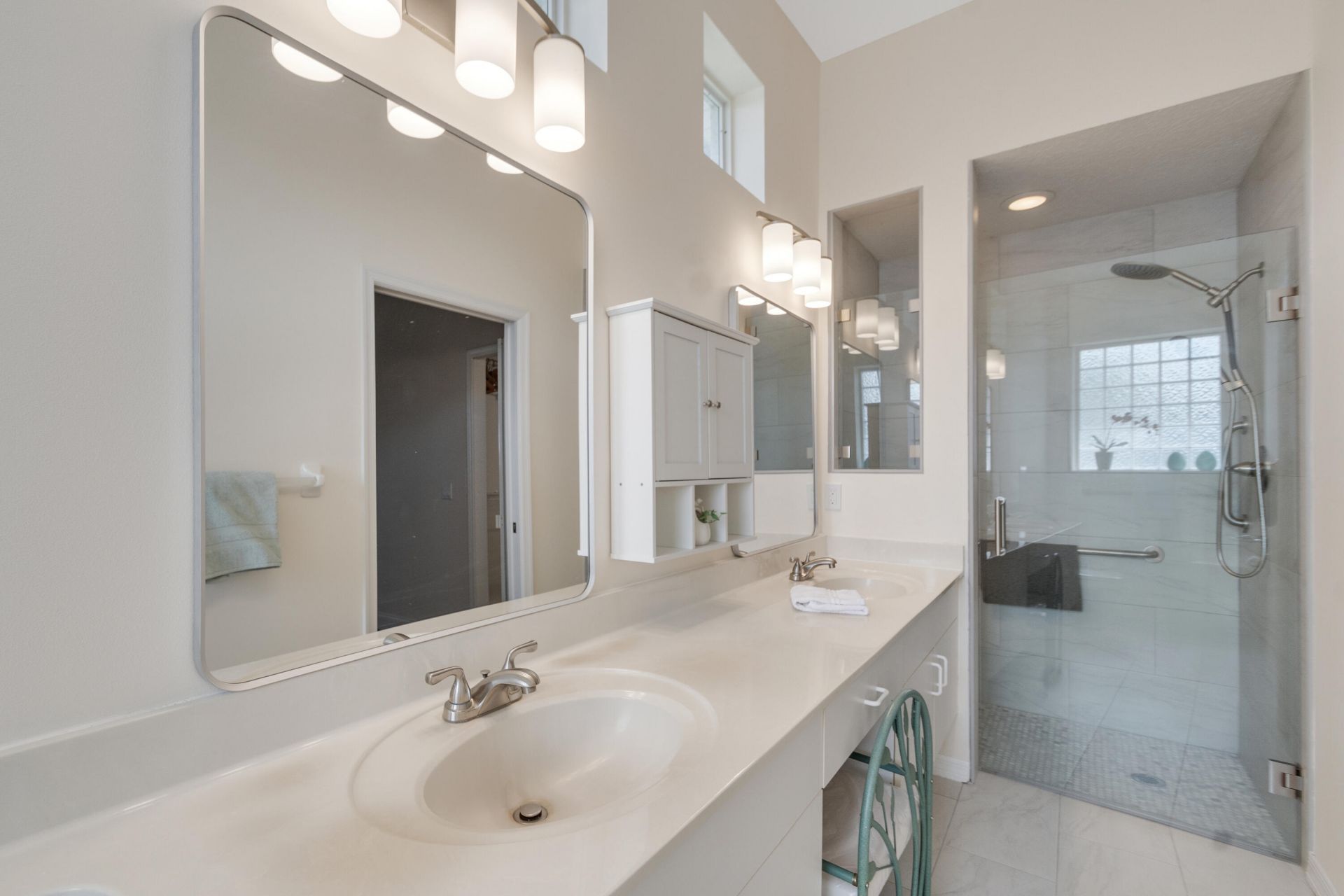 534 NW Lambrusco Drive, Port Saint Lucie, FL 34986 Photo