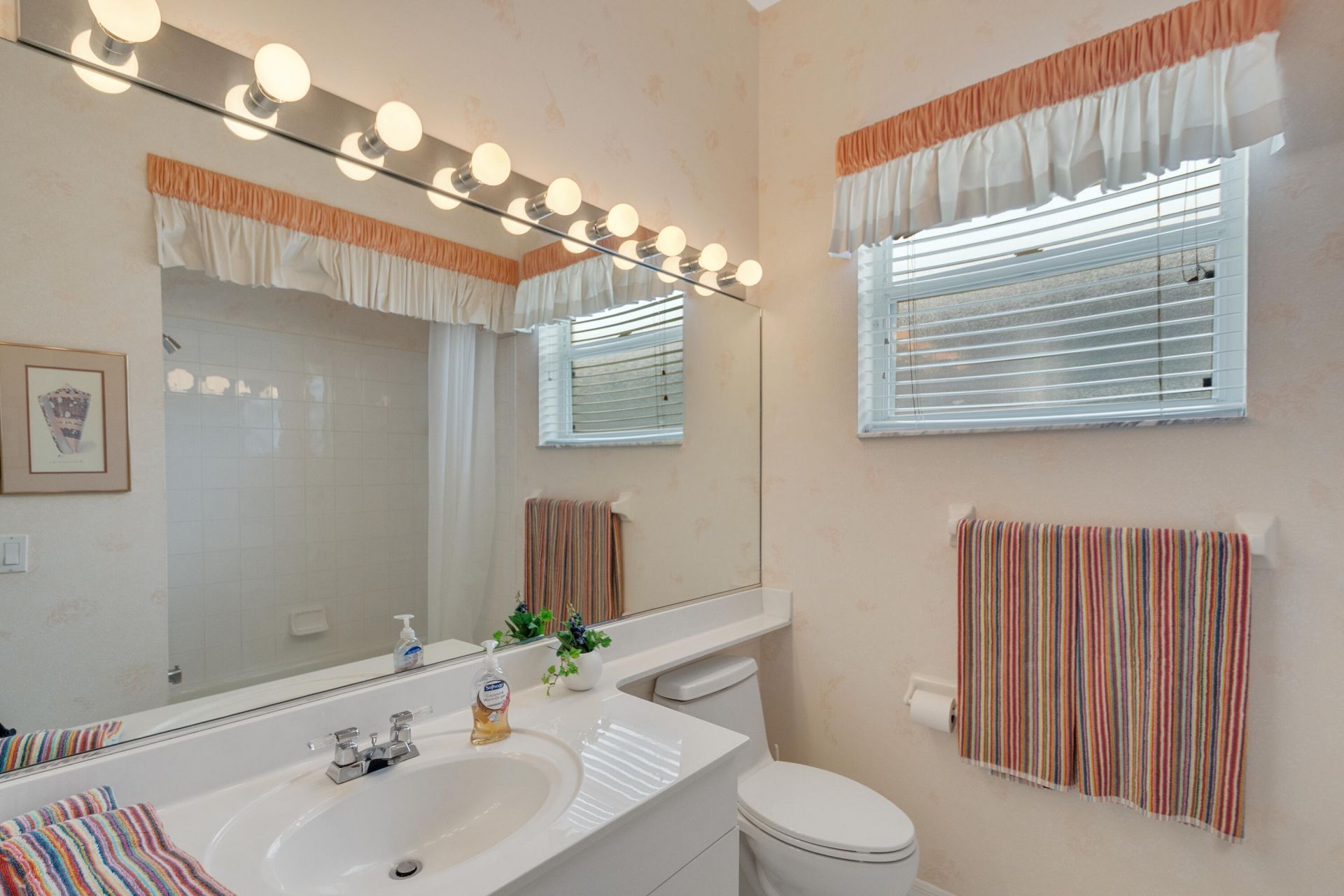534 NW Lambrusco Drive, Port Saint Lucie, FL 34986 Photo