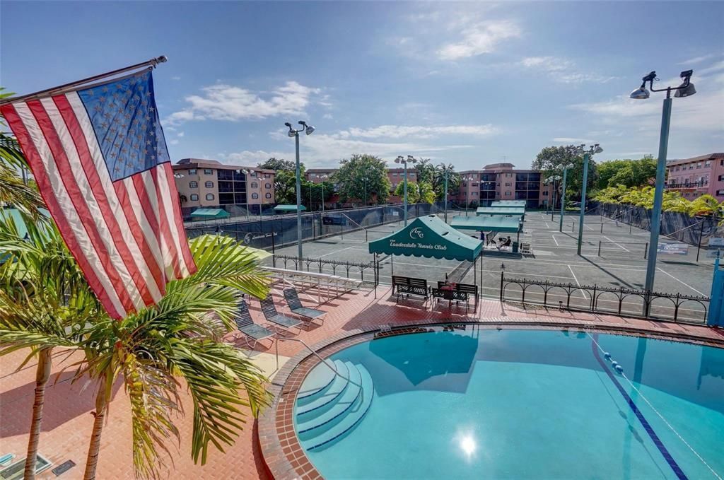 610 Tennis Club Drive, Unit 305, Fort Lauderdale, FL 33311 Photo