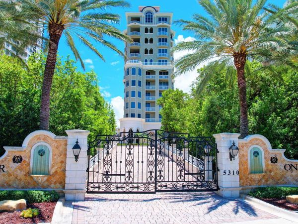 5310 N OCEAN Drive, Unit 301, Singer Island, FL 33404