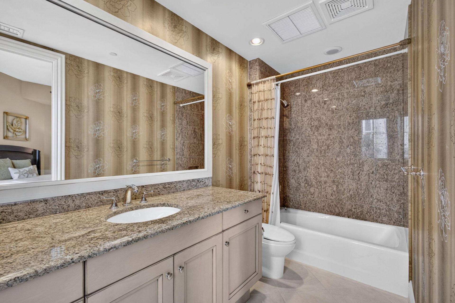 5310 N Ocean Drive, Unit 301, Singer Island, FL 33404 Photo