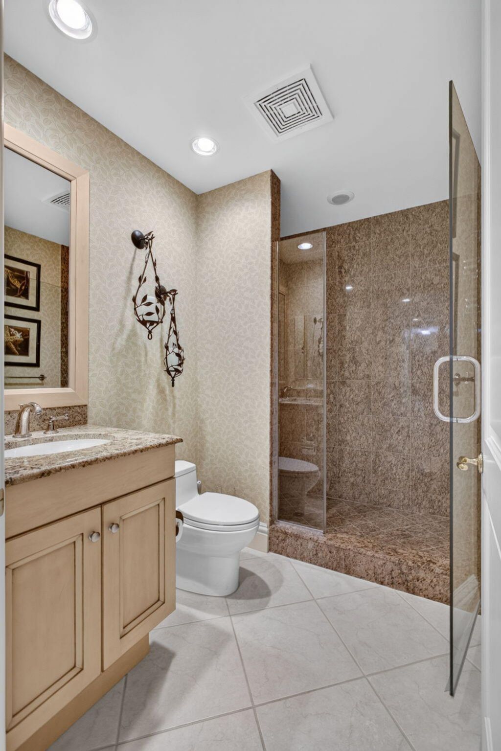 5310 N Ocean Drive, Unit 301, Singer Island, FL 33404 Photo