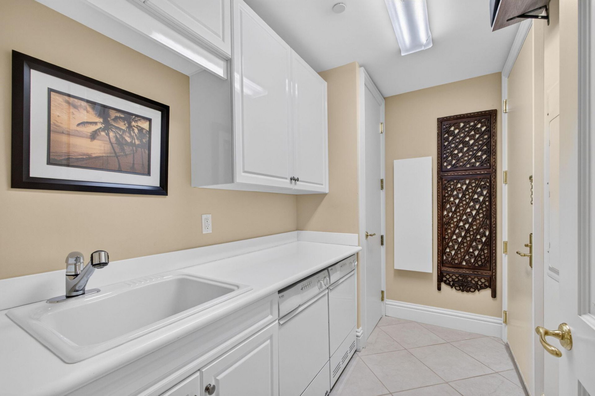 5310 N Ocean Drive, Unit 301, Singer Island, FL 33404 Photo