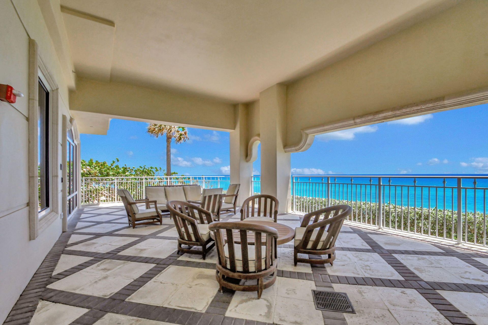 5310 N Ocean Drive, Unit 301, Singer Island, FL 33404 Photo