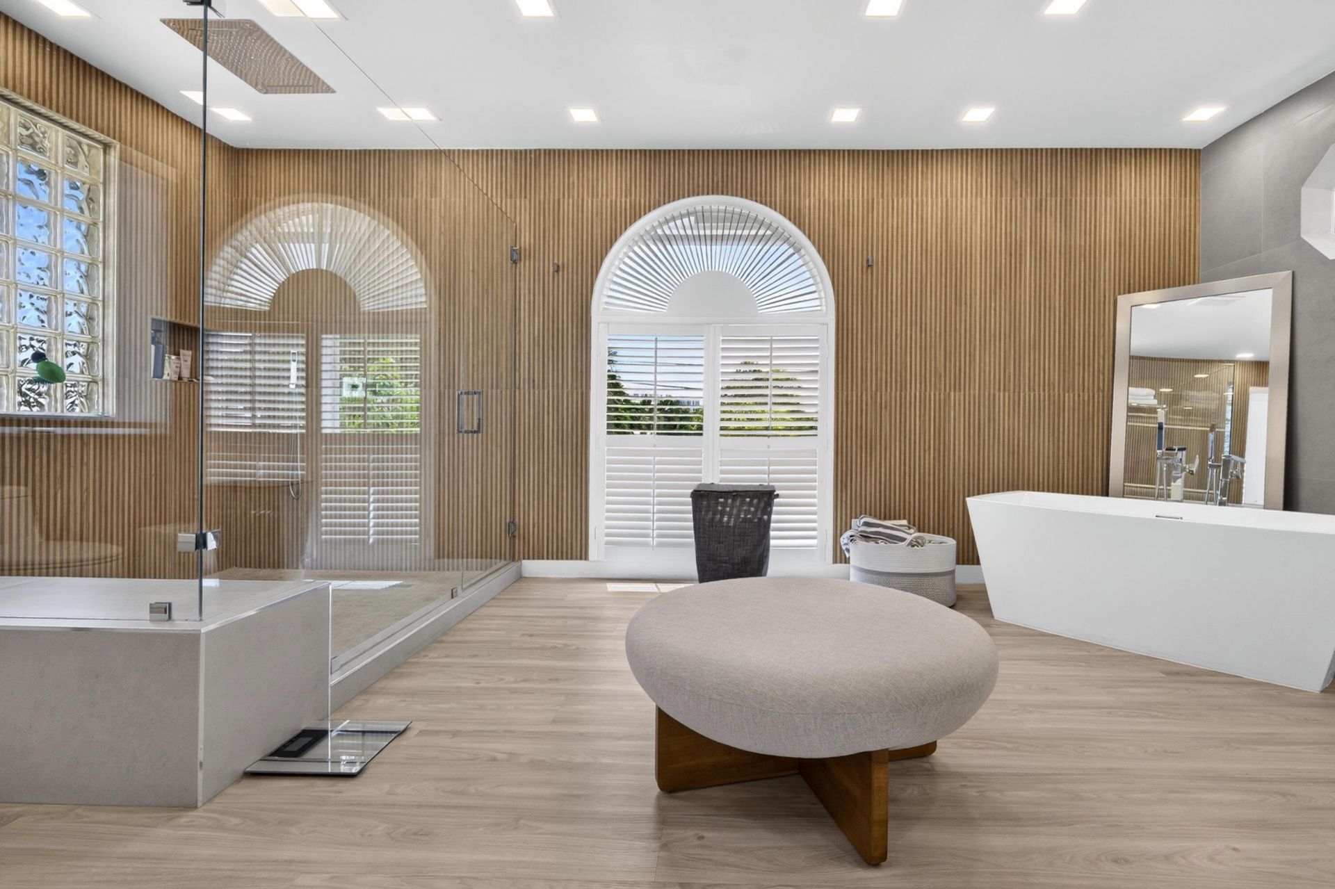 11 Castle Harbor Isle Drive, Fort Lauderdale, FL 33308 Photo