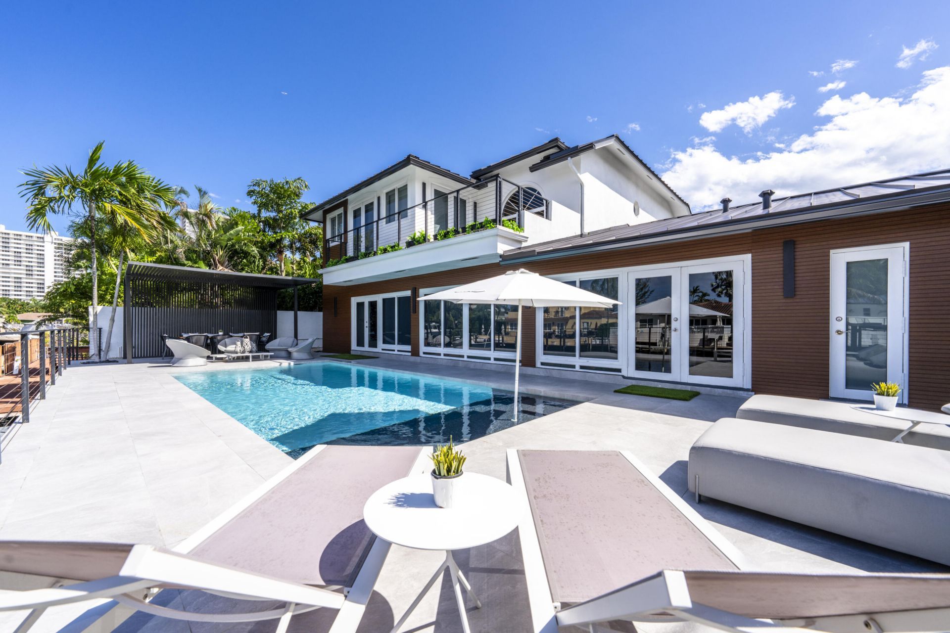 11 Castle Harbor Isle Drive, Fort Lauderdale, FL 33308 Photo