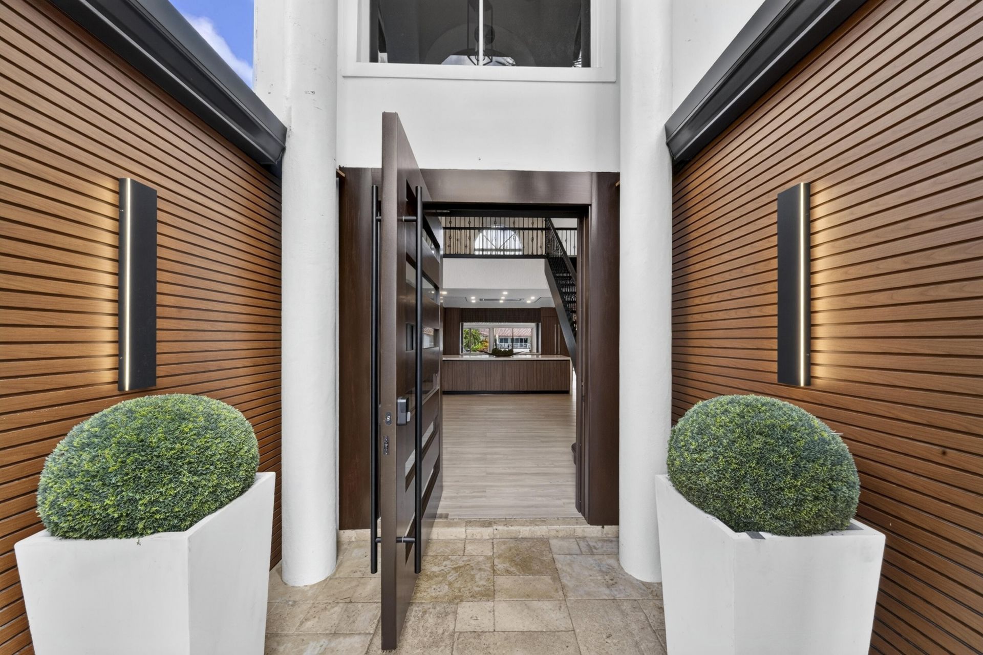 11 Castle Harbor Isle Drive, Fort Lauderdale, FL 33308 Photo