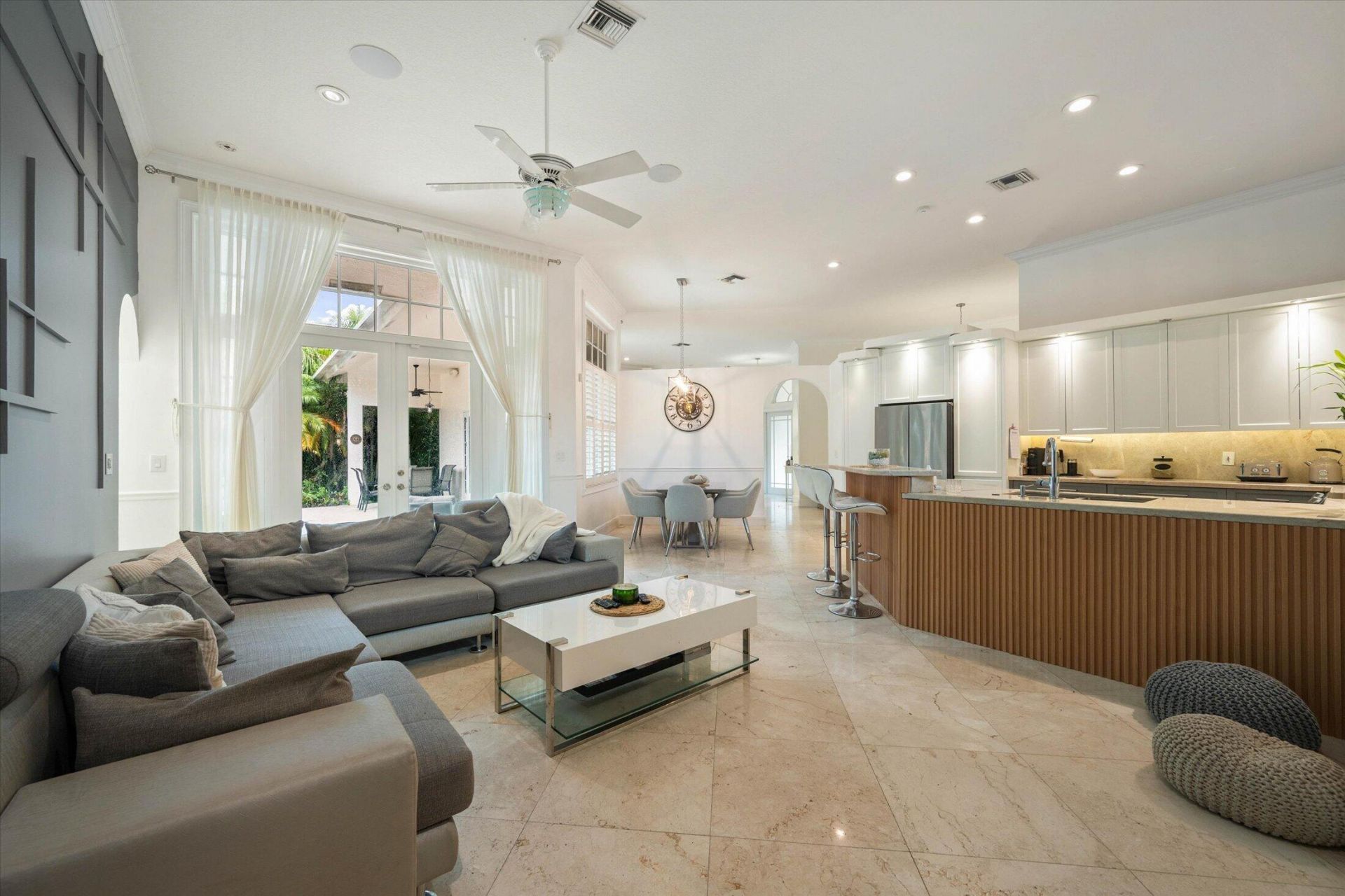 2647 Edgewater Drive, Weston, FL 33332 Photo