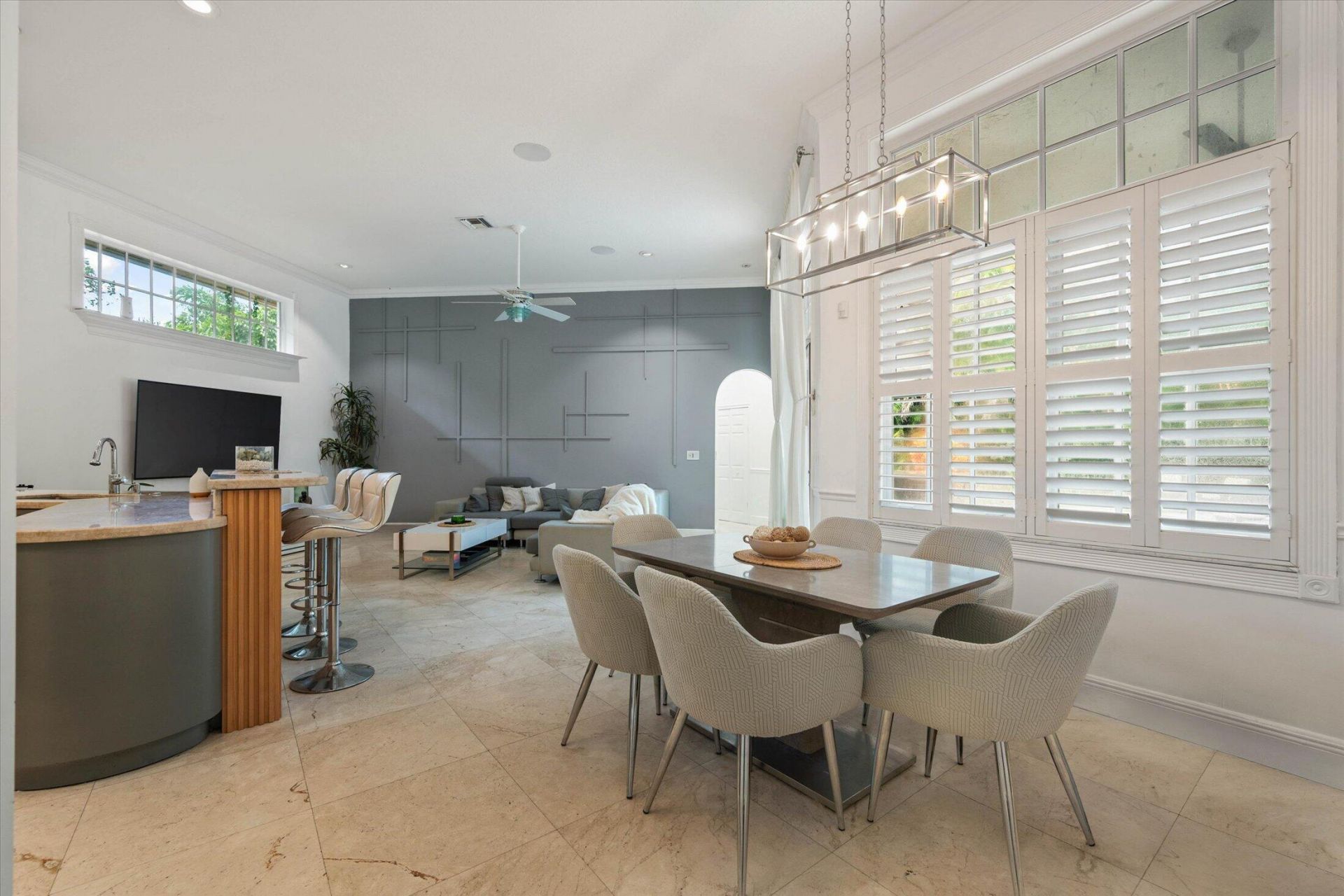 2647 Edgewater Drive, Weston, FL 33332 Photo