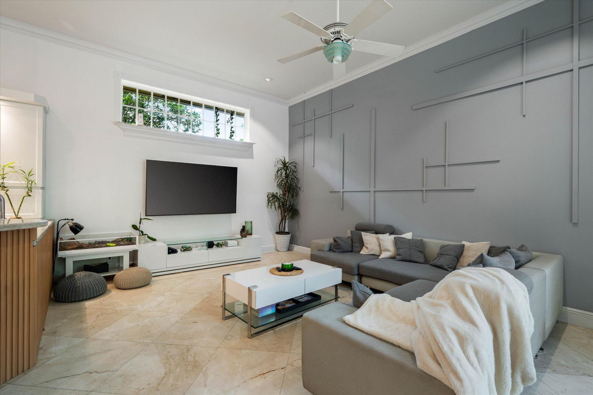 2647 Edgewater Drive, Weston, FL 33332 Photo