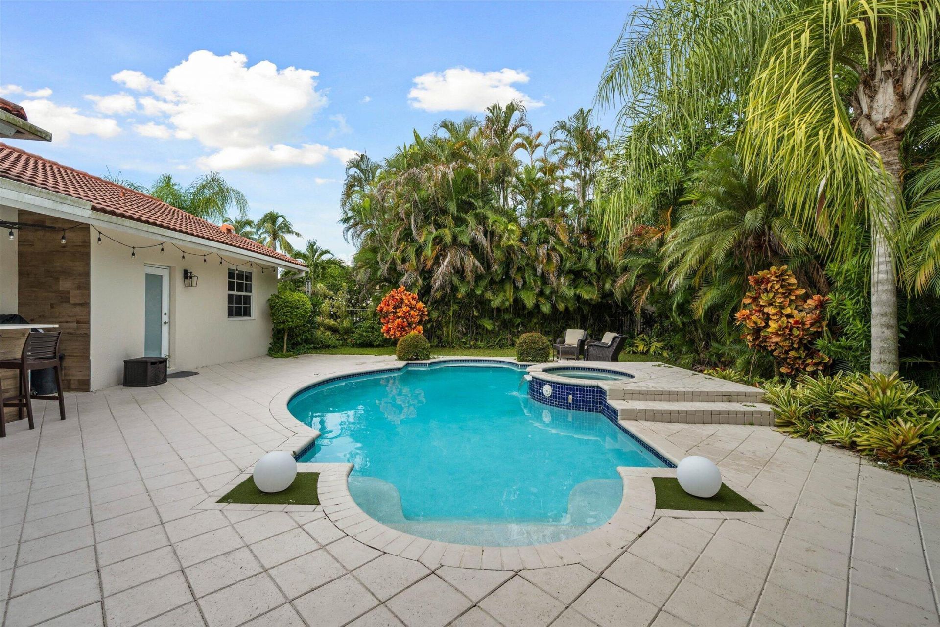 2647 Edgewater Drive, Weston, FL 33332 Photo