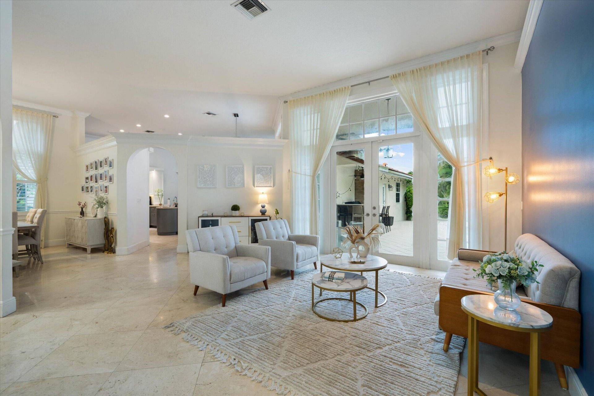 2647 Edgewater Drive, Weston, FL 33332 Photo