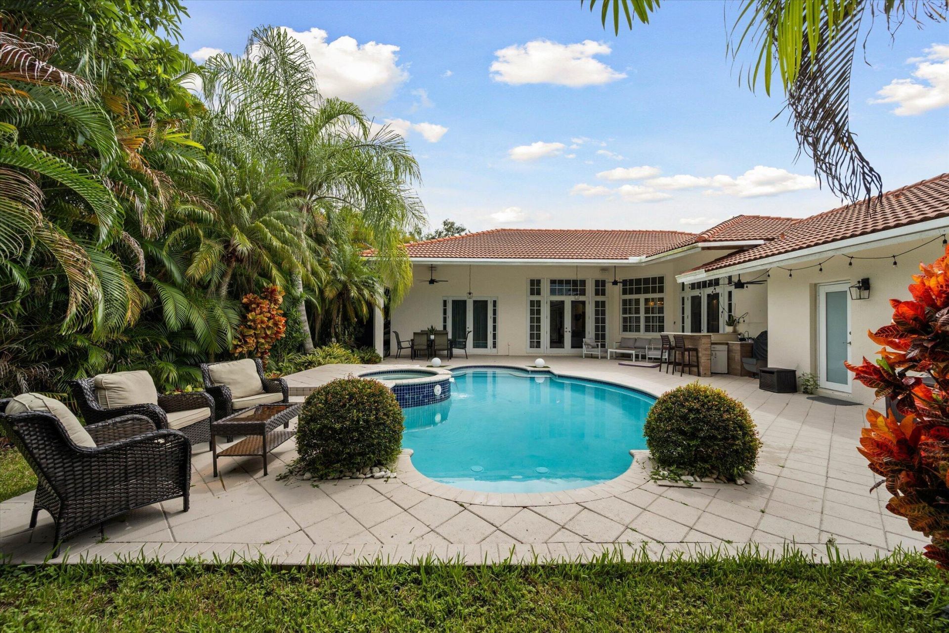 2647 Edgewater Drive, Weston, FL 33332 Photo