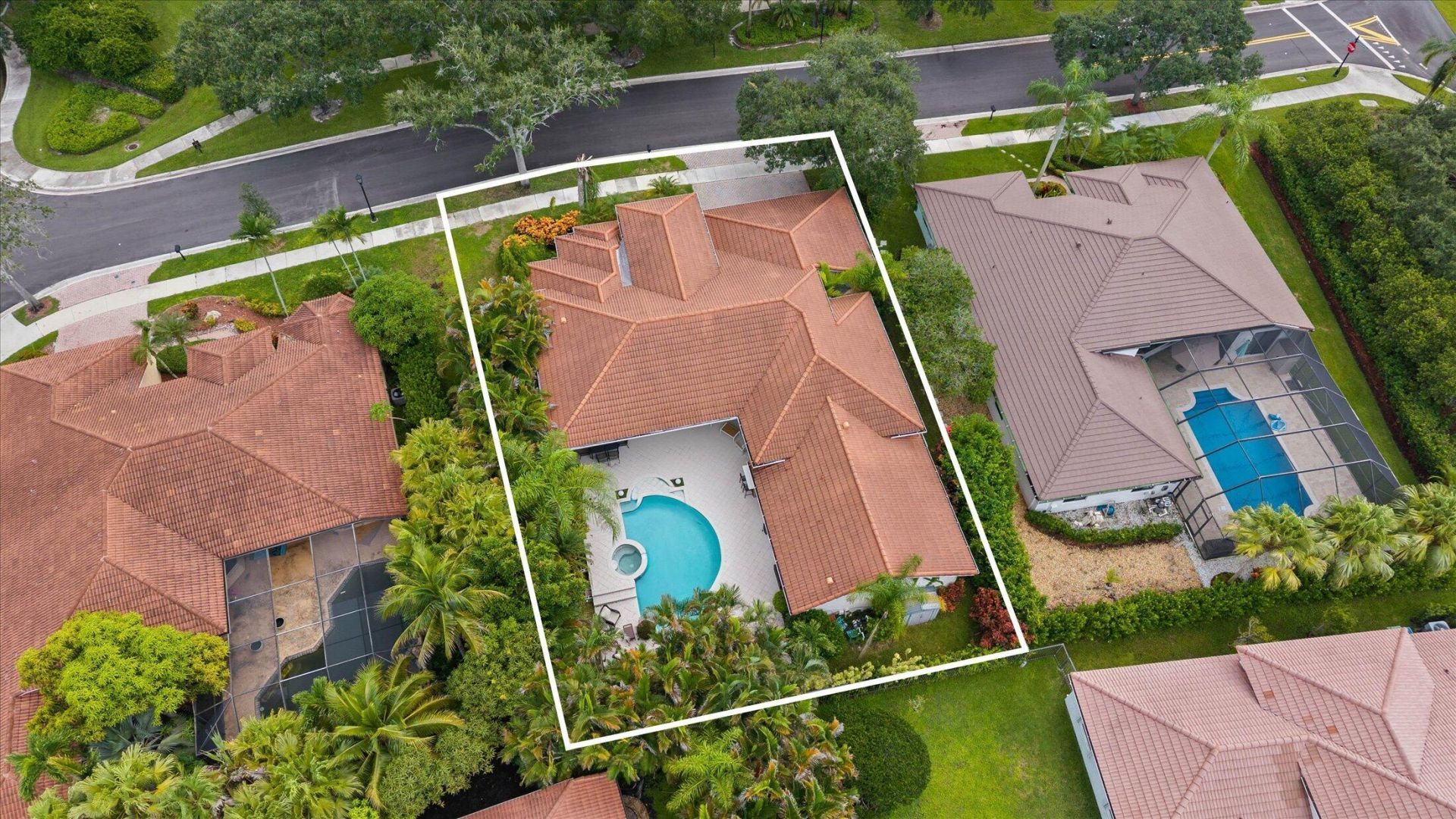 2647 Edgewater Drive, Weston, FL 33332 Photo