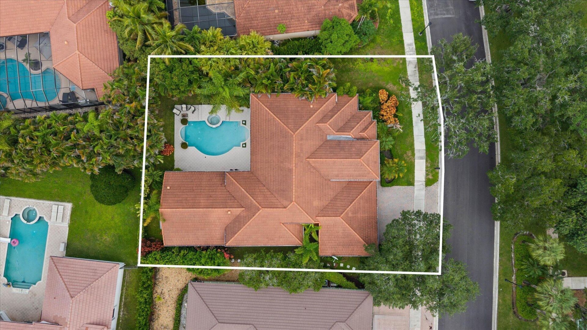 2647 Edgewater Drive, Weston, FL 33332 Photo