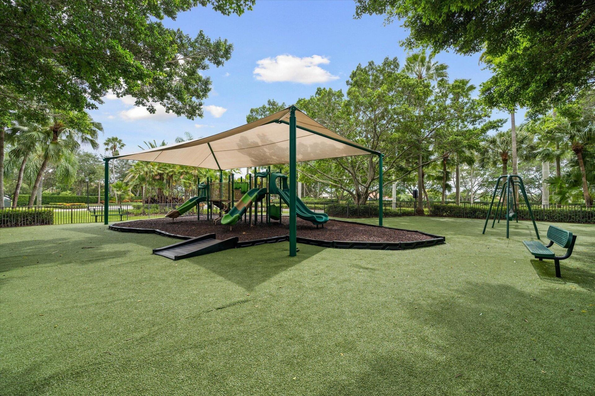 2647 Edgewater Drive, Weston, FL 33332 Photo