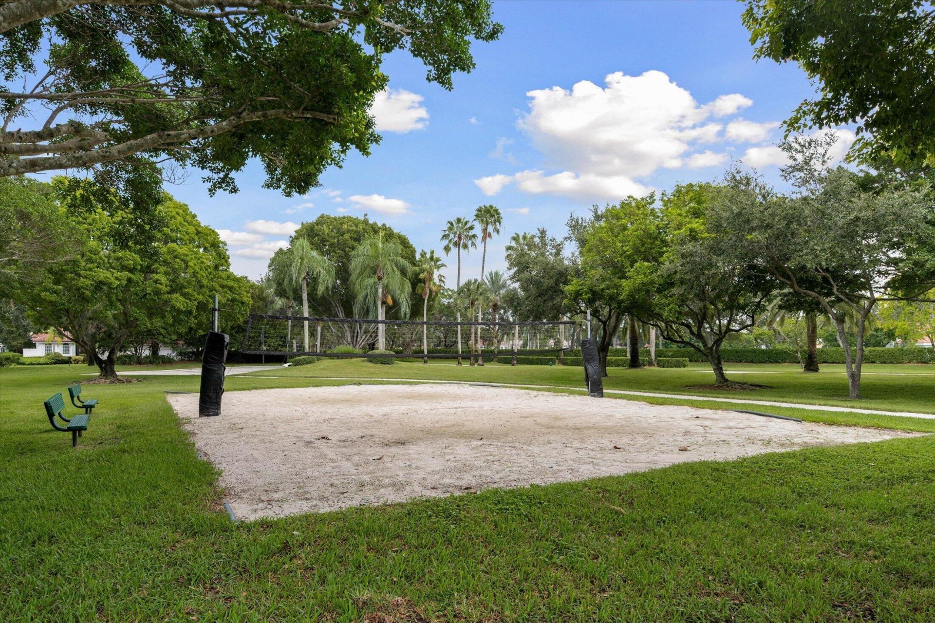 2647 Edgewater Drive, Weston, FL 33332 Photo