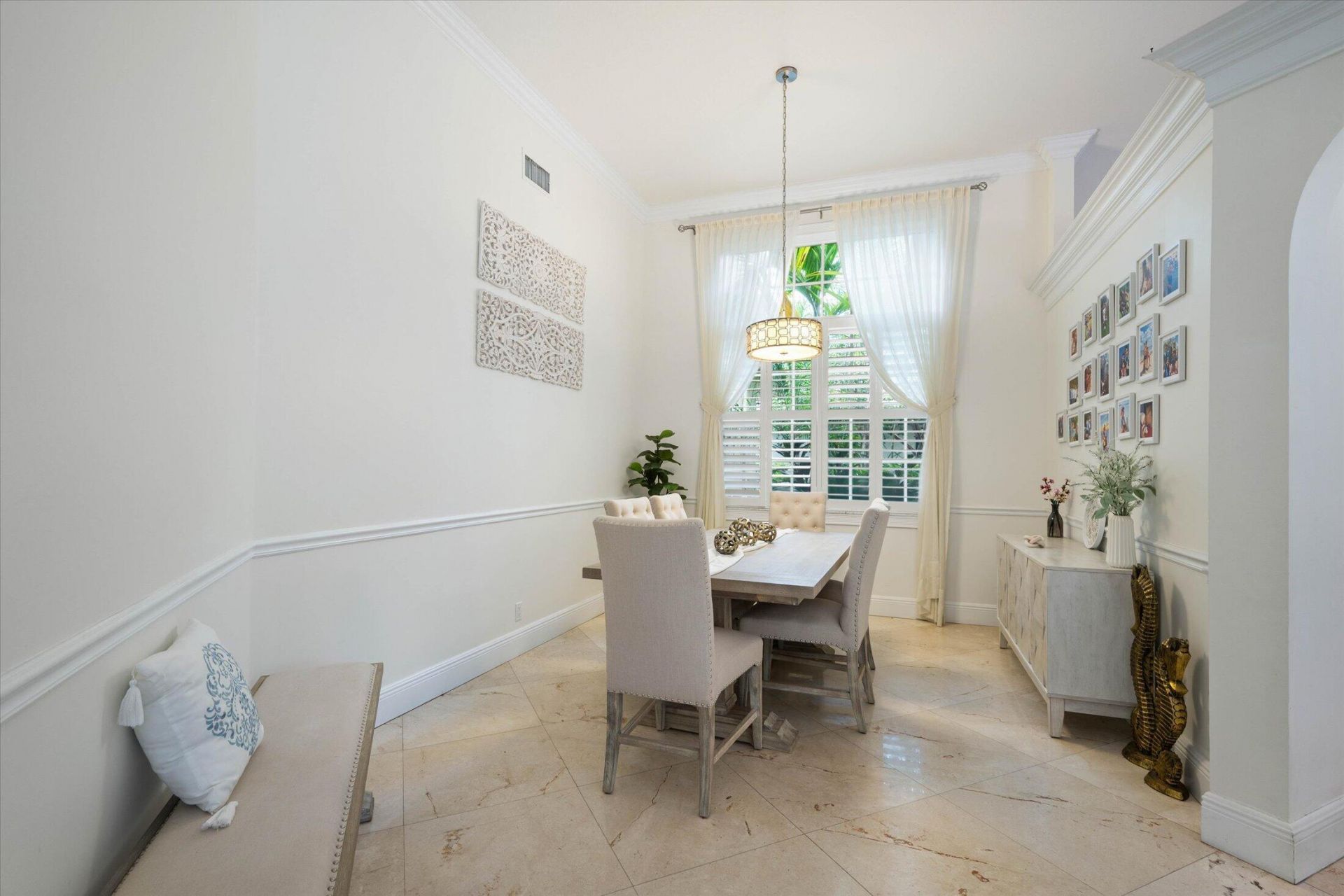 2647 Edgewater Drive, Weston, FL 33332 Photo