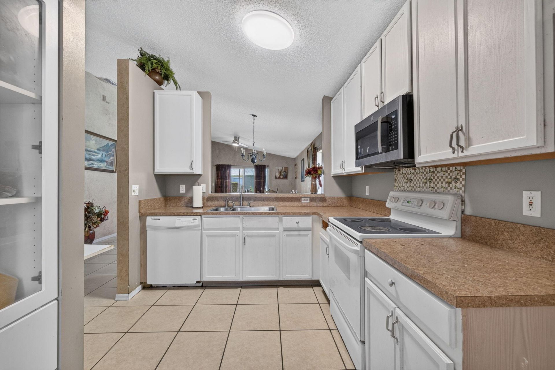 628 Stanford Lane, Port Saint Lucie, FL 34983 Photo
